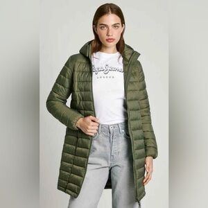 Aritzia TNA Botaine Packable Green Puffer Jacket